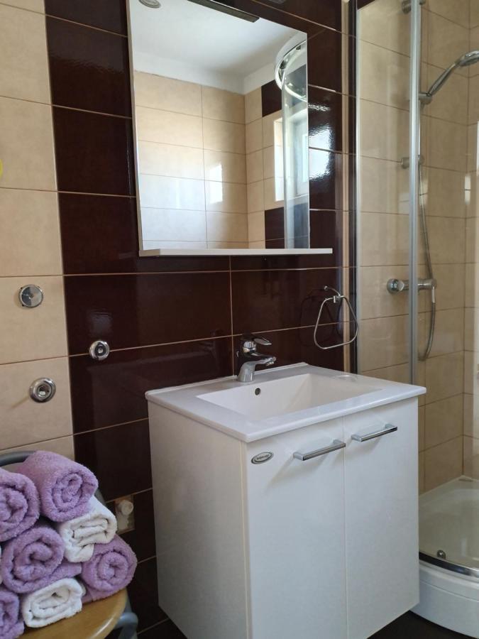 Lavender Apartments ดราเก ภายนอก รูปภาพ